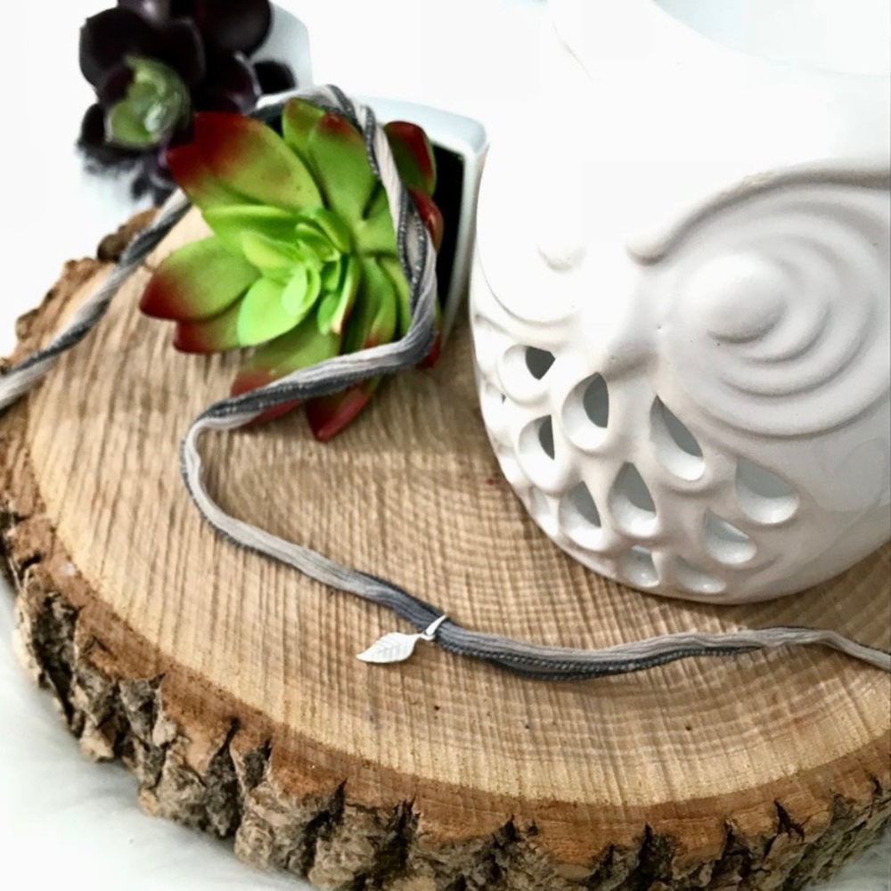 Dainty Leaf Choker